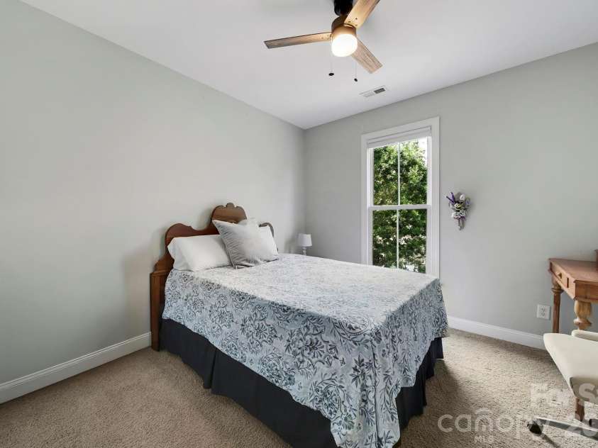 905 Stratford Run Drive, Fort Mill, SC 29708.  MLS# CAR4376445, YatesRealty ID 27407. 