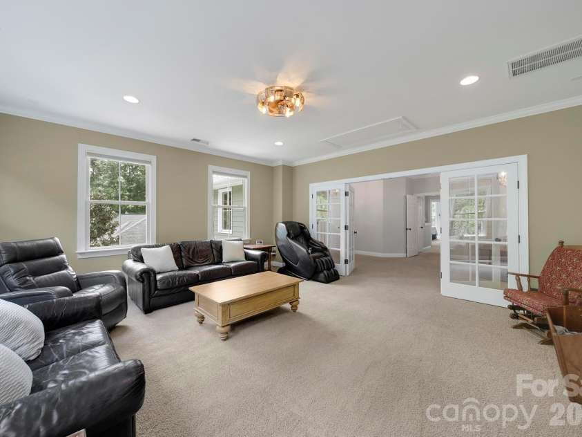 905 Stratford Run Drive, Fort Mill, SC 29708.  MLS# CAR4376445, YatesRealty ID 27407. 