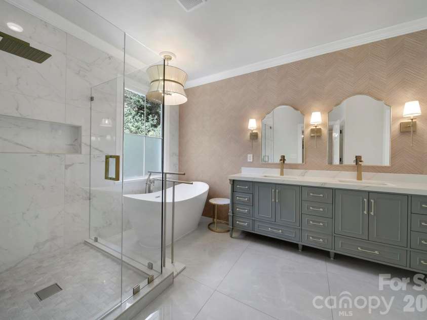 905 Stratford Run Drive, Fort Mill, SC 29708.  MLS# CAR4376445, YatesRealty ID 27407. 