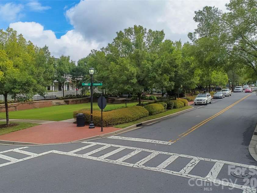 905 Stratford Run Drive, Fort Mill, SC 29708.  MLS# CAR4376445, YatesRealty ID 27407. 