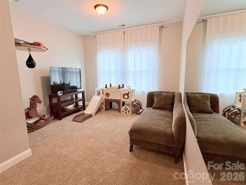 905 Stratford Run Drive, Fort Mill, SC 29708.  MLS# CAR4376445, YatesRealty ID 27407. 