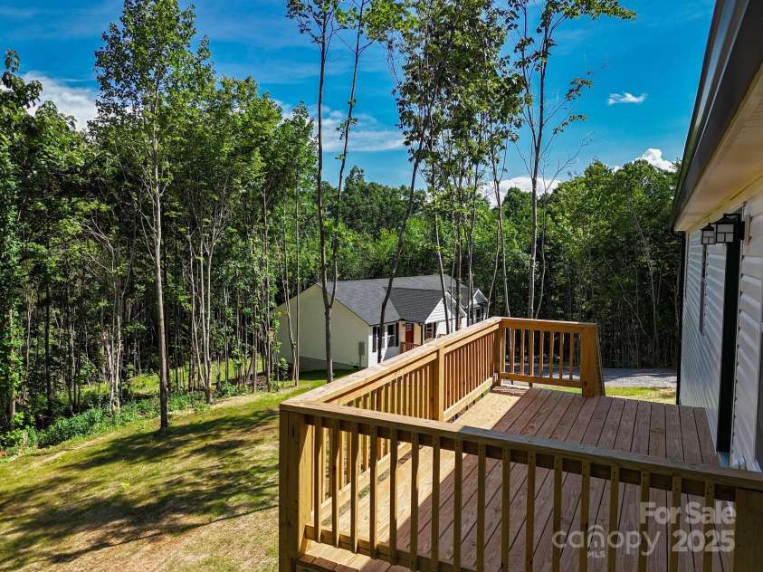 72 Carolyn Drive, Candler, NC 28715.  MLS# CAR4275453, YatesRealty ID 27408. 