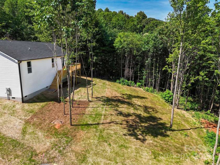 72 Carolyn Drive, Candler, NC 28715.  MLS# CAR4275453, YatesRealty ID 27408. 