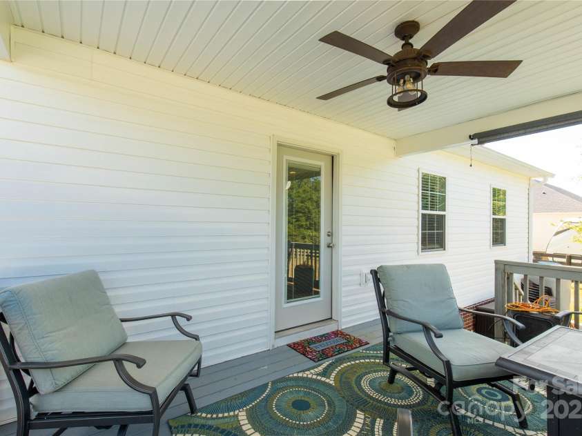 1302 Bryson Creek Drive, McConnells, SC 29726.  MLS# CAR4283048, YatesRealty ID 27409. 