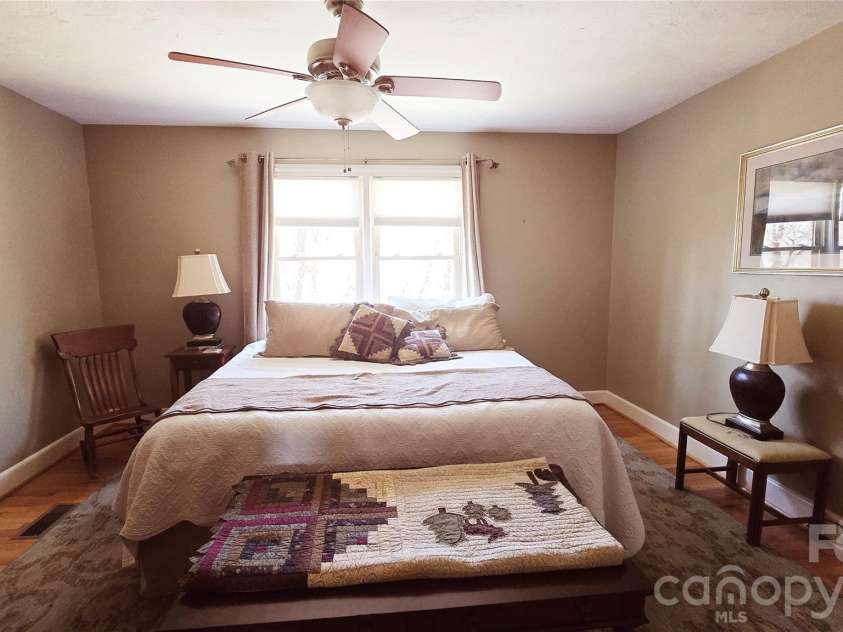 53 Dewees Drive, Sylva, NC 28779.  MLS# CAR4340336, YatesRealty ID 2741. 