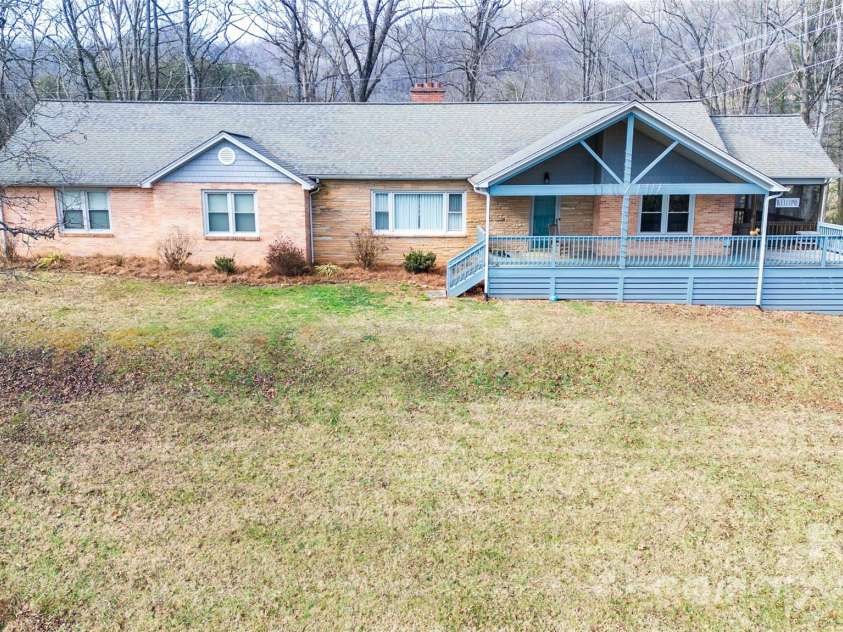 53 Dewees Drive, Sylva, NC 28779.  MLS# CAR4340336, YatesRealty ID 2741. 