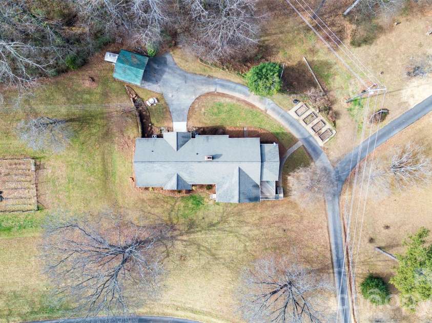 53 Dewees Drive, Sylva, NC 28779.  MLS# CAR4340336, YatesRealty ID 2741. 