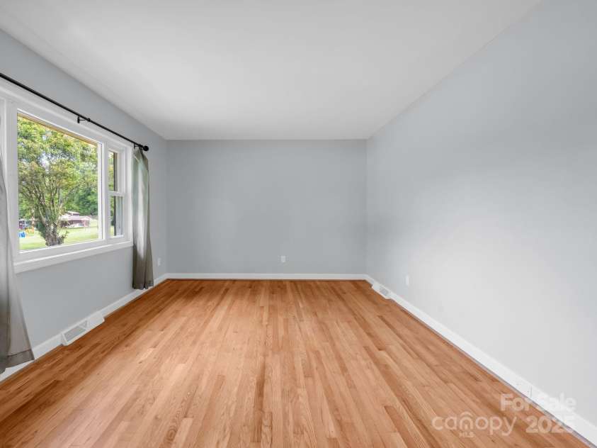 128 Woodland Avenue, Forest City, NC 28043.  MLS# CAR4283755, YatesRealty ID 27410. 