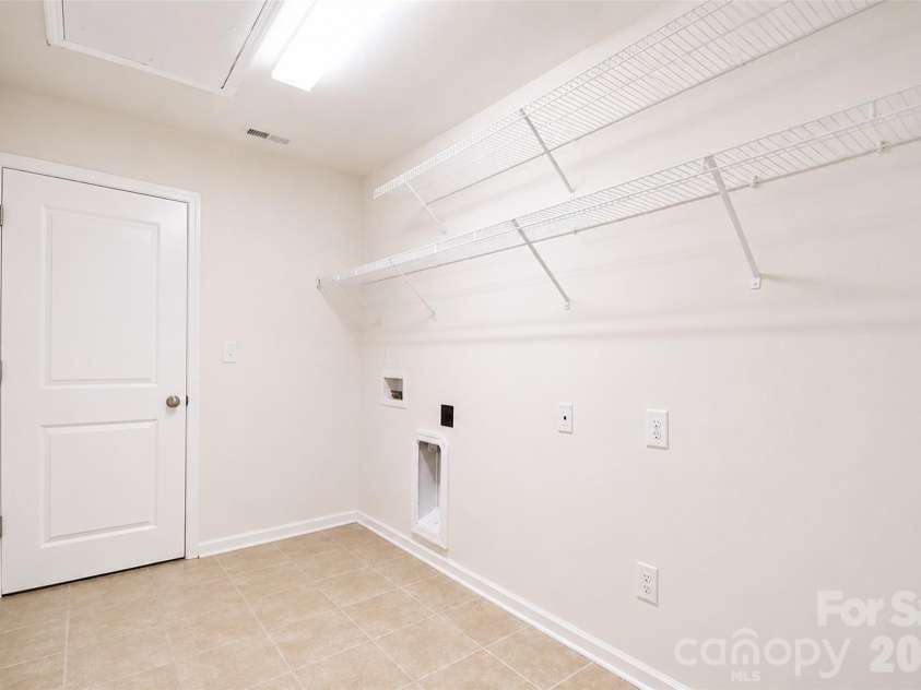 2654 Treeline Drive, Concord, NC 28027.  MLS# CAR4386436, YatesRealty ID 27410. 