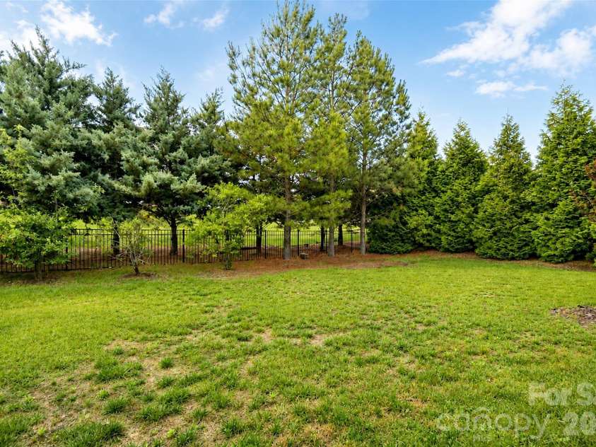 2654 Treeline Drive, Concord, NC 28027.  MLS# CAR4386436, YatesRealty ID 27410. 