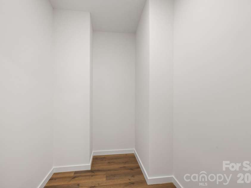 69 Quiet Woods Drive, Leicester, NC 28748.  MLS# CAR4381773, YatesRealty ID 27411. Walk-in closet