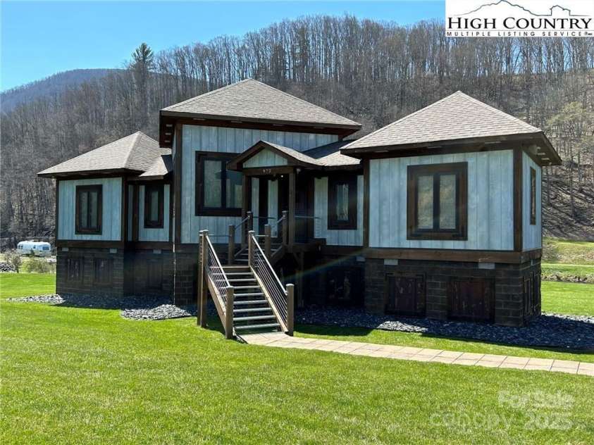 972 Deep Ford Road, Lansing, NC 28643.  MLS# CAR4284223, YatesRealty ID 27411. 