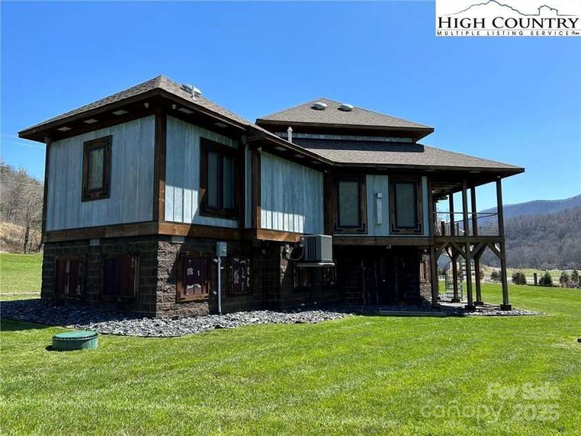 972 Deep Ford Road, Lansing, NC 28643.  MLS# CAR4284223, YatesRealty ID 27411. 