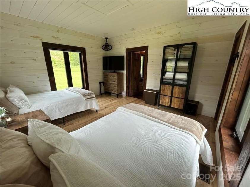 972 Deep Ford Road, Lansing, NC 28643.  MLS# CAR4284223, YatesRealty ID 27411. 