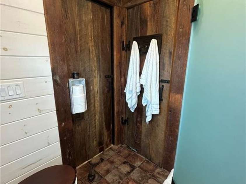 972 Deep Ford Road, Lansing, NC 28643.  MLS# CAR4284223, YatesRealty ID 27411. 