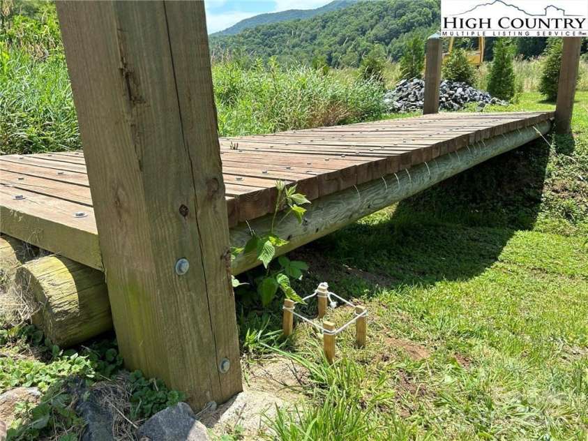 972 Deep Ford Road, Lansing, NC 28643.  MLS# CAR4284223, YatesRealty ID 27411. 