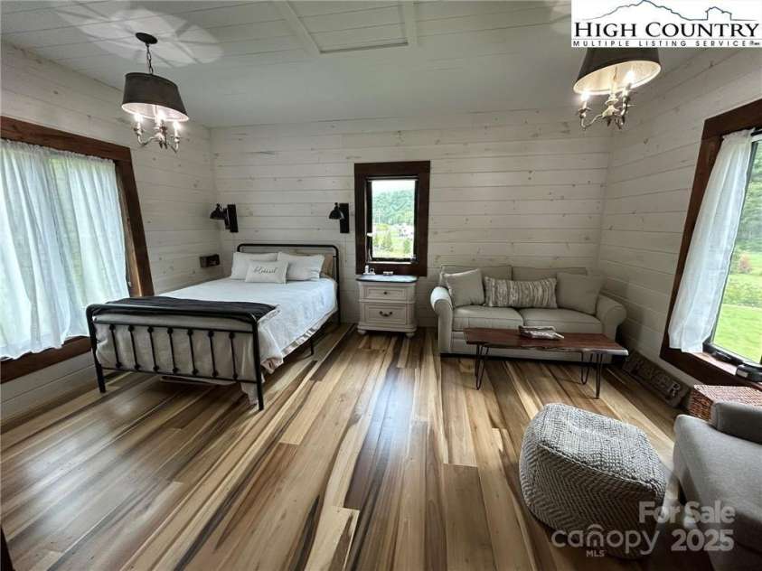 972 Deep Ford Road, Lansing, NC 28643.  MLS# CAR4284223, YatesRealty ID 27411. 