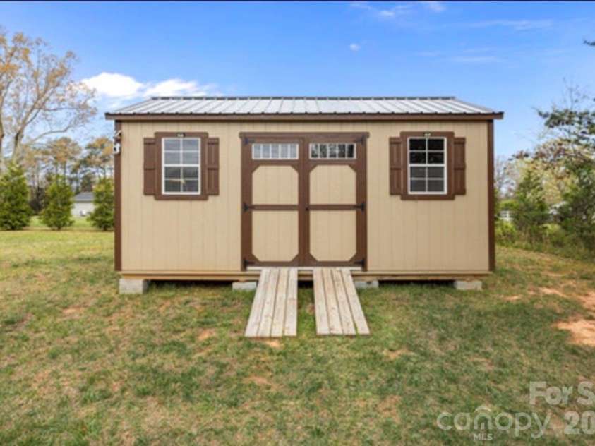 8463 Meadow Vista Drive, Lewisville, NC 27023.  MLS# CAR4370142, YatesRealty ID 27412. 