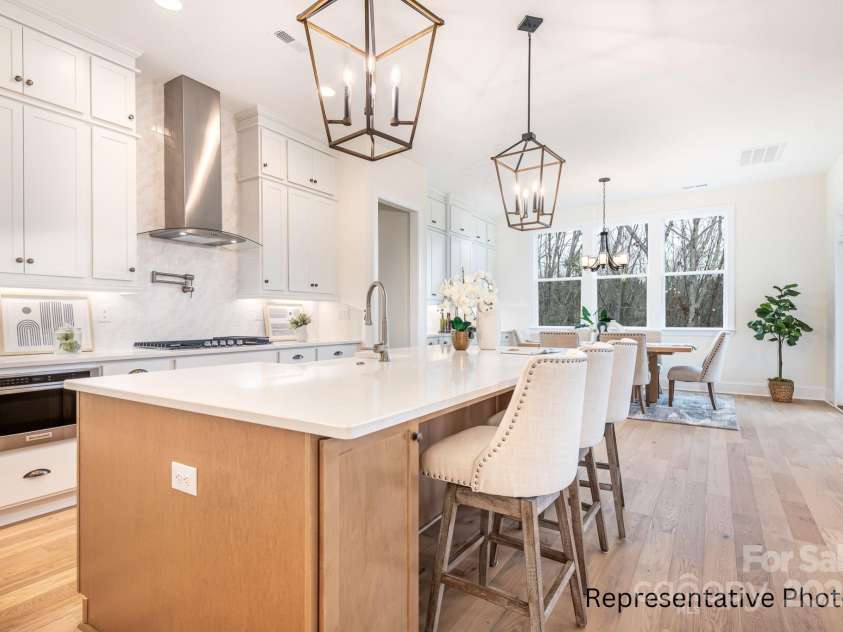 121 Davidson Springs Drive, Mooresville, NC 28115.  MLS# CAR4283721, YatesRealty ID 27413. 