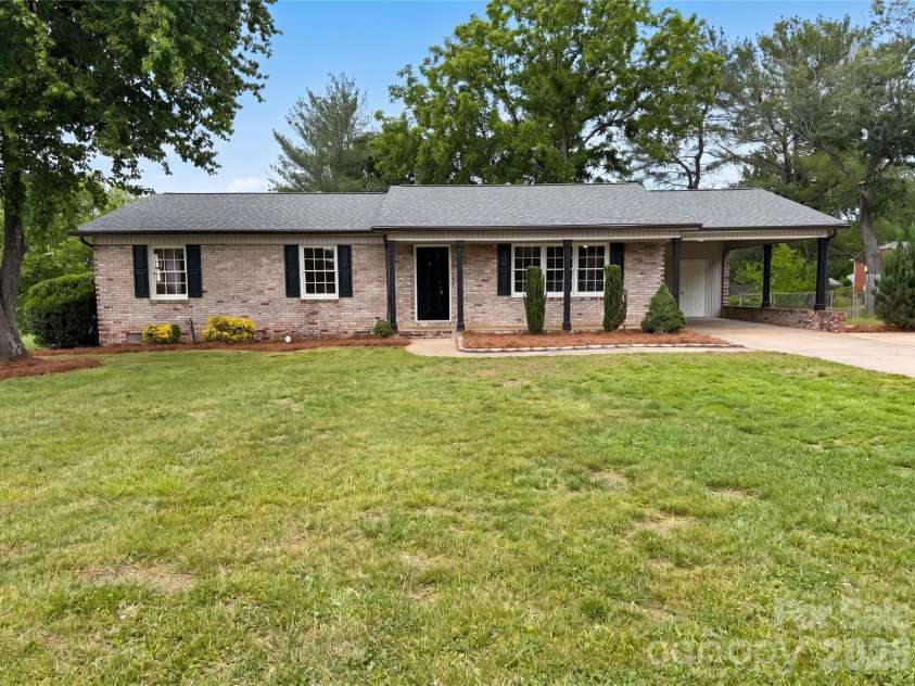 814 Charles Road, Shelby, NC 28152.  MLS# CAR4381007, YatesRealty ID 27413. 