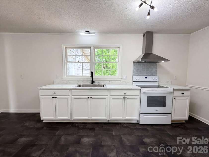 814 Charles Road, Shelby, NC 28152.  MLS# CAR4381007, YatesRealty ID 27413. 