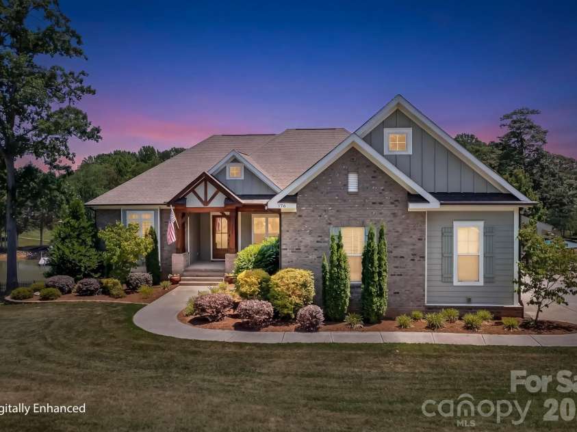 176 Hazelton Loop, Mooresville, NC 28117.  MLS# CAR4385381, YatesRealty ID 27414. Front elevation