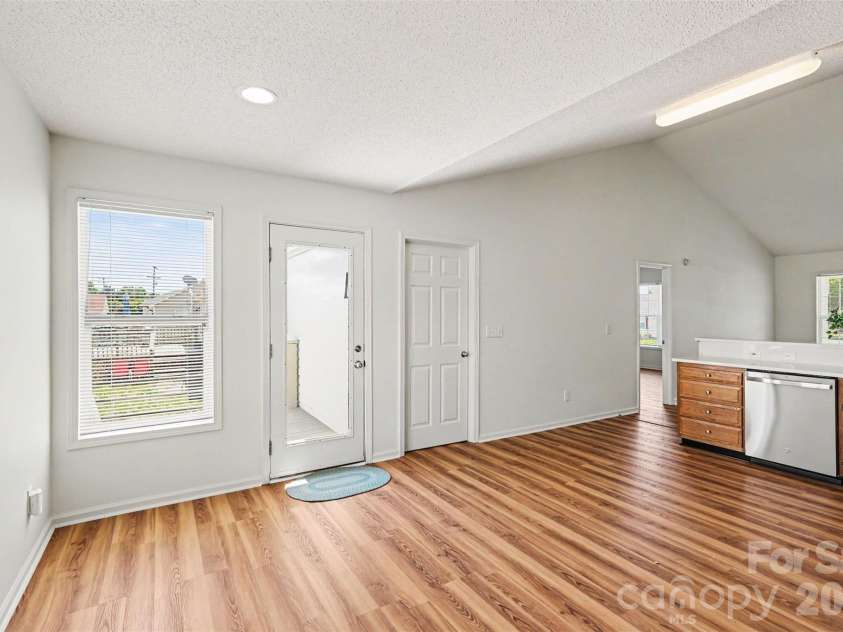 4279 Barley Street, Concord, NC 28027.  MLS# CAR4381716, YatesRealty ID 27415. Dinning Area