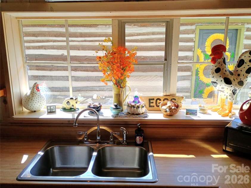 72 Chestnut Hill Road, Gerton, NC 28735.  MLS# CAR4375202, YatesRealty ID 27416. Sunflower Cottage - kitchen