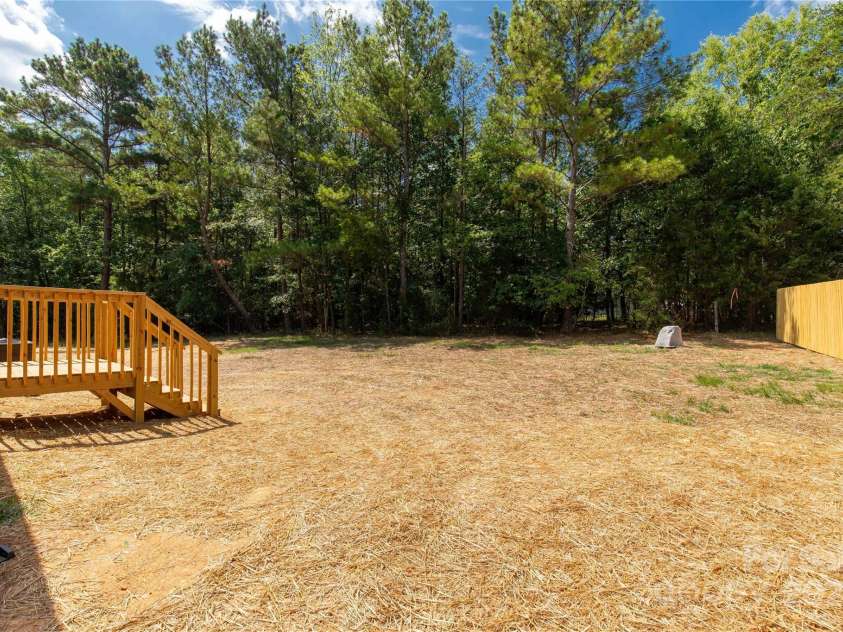 2009 Sugar Hill Road, York, SC 29745.  MLS# CAR4284017, YatesRealty ID 27417. 