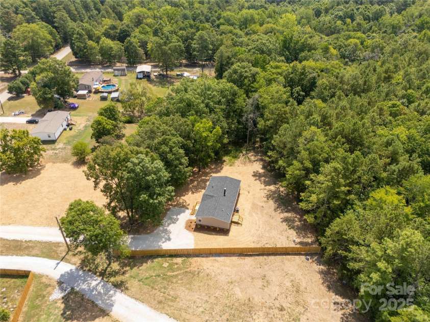 2009 Sugar Hill Road, York, SC 29745.  MLS# CAR4284017, YatesRealty ID 27417. 