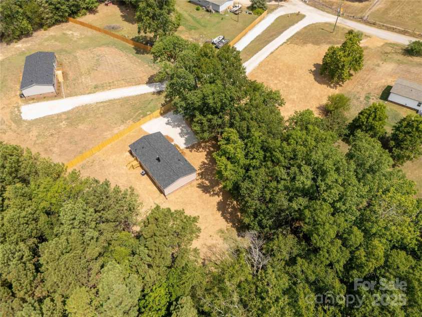 2009 Sugar Hill Road, York, SC 29745.  MLS# CAR4284017, YatesRealty ID 27417. 