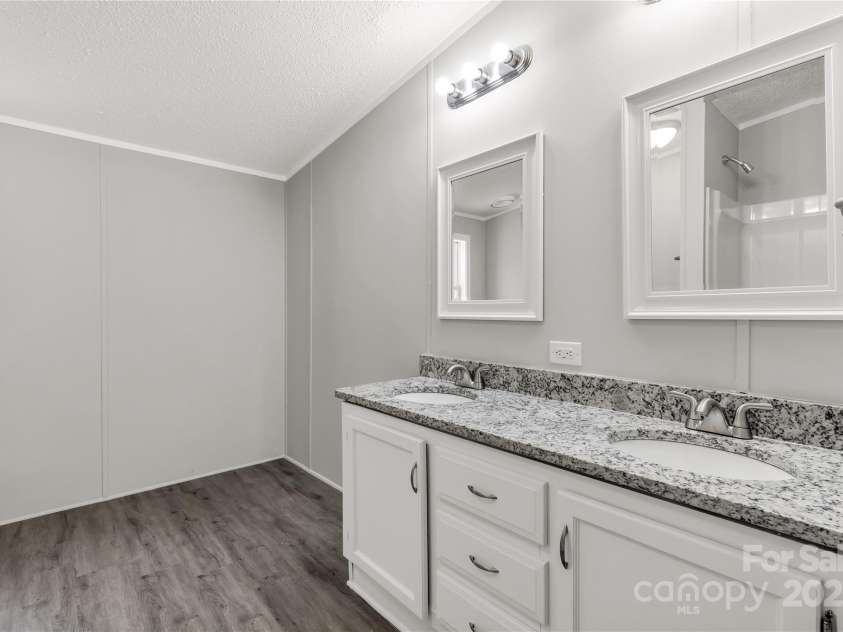 2009 Sugar Hill Road, York, SC 29745.  MLS# CAR4284017, YatesRealty ID 27417. 