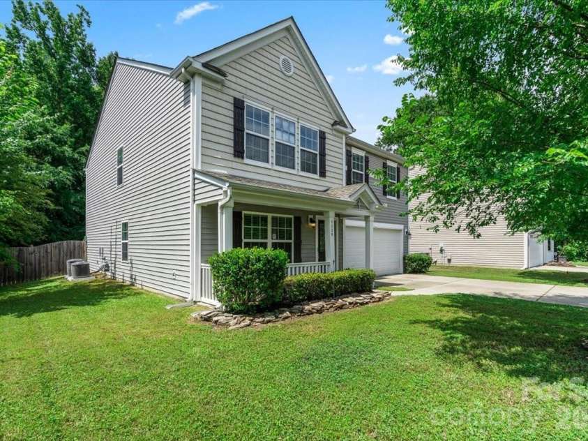 5229 Hawkins Meadow Court, Charlotte, NC 28213.  MLS# CAR4388106, YatesRealty ID 27417. 