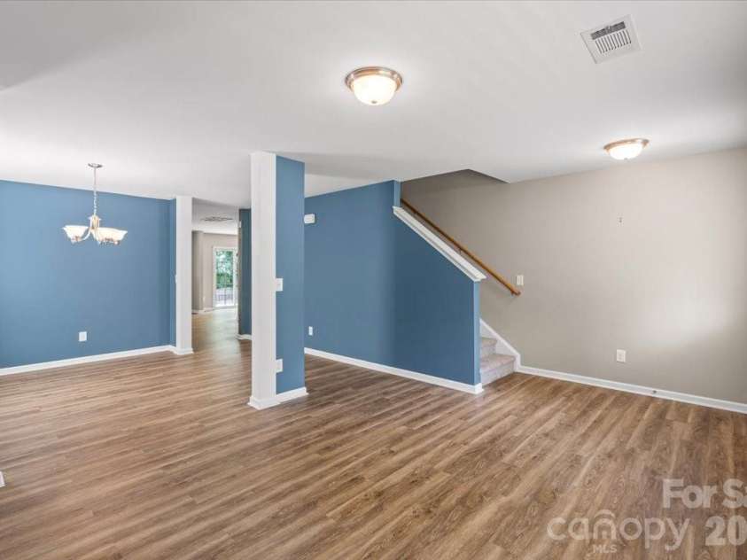 5229 Hawkins Meadow Court, Charlotte, NC 28213.  MLS# CAR4388106, YatesRealty ID 27417. 