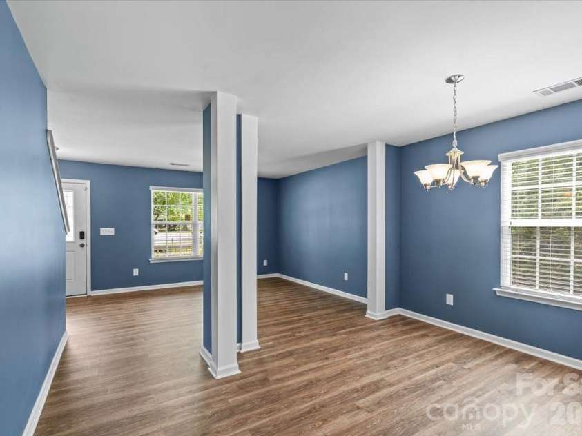 5229 Hawkins Meadow Court, Charlotte, NC 28213.  MLS# CAR4388106, YatesRealty ID 27417. 