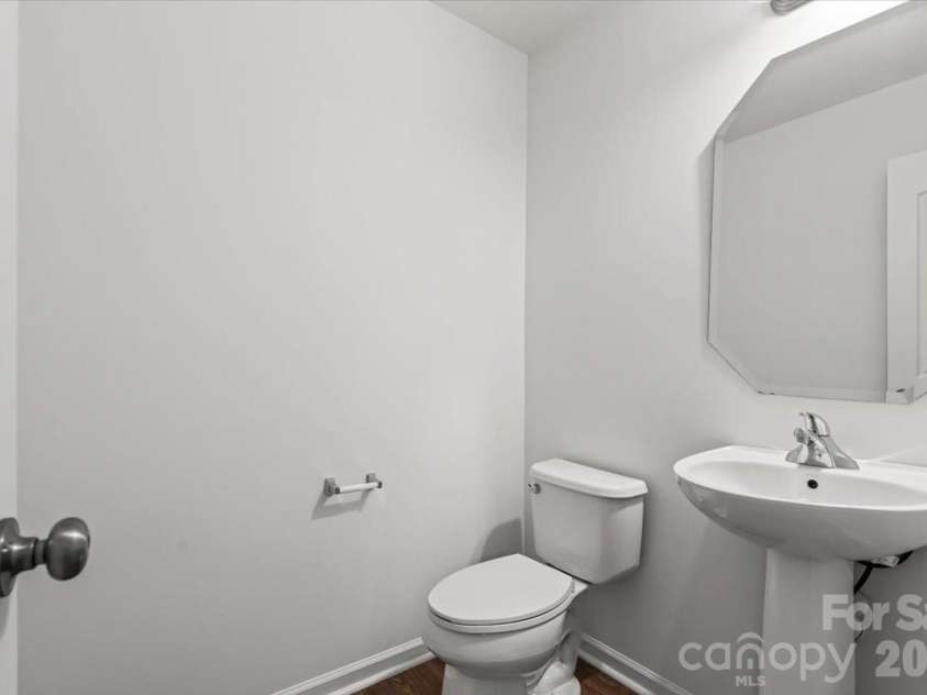 5229 Hawkins Meadow Court, Charlotte, NC 28213.  MLS# CAR4388106, YatesRealty ID 27417. 