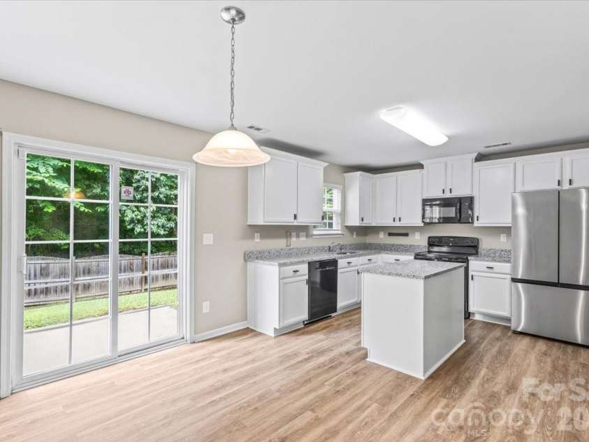 5229 Hawkins Meadow Court, Charlotte, NC 28213.  MLS# CAR4388106, YatesRealty ID 27417. 