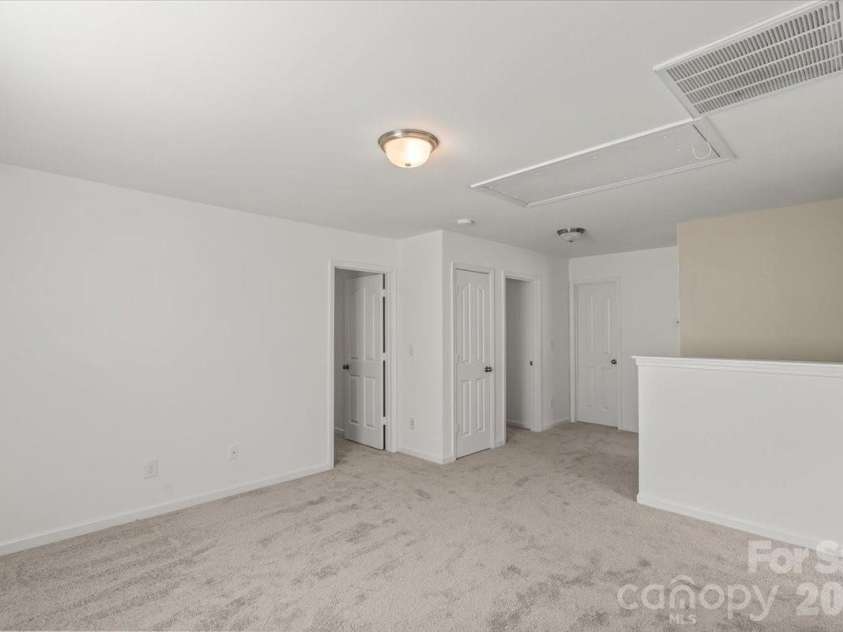 5229 Hawkins Meadow Court, Charlotte, NC 28213.  MLS# CAR4388106, YatesRealty ID 27417. 