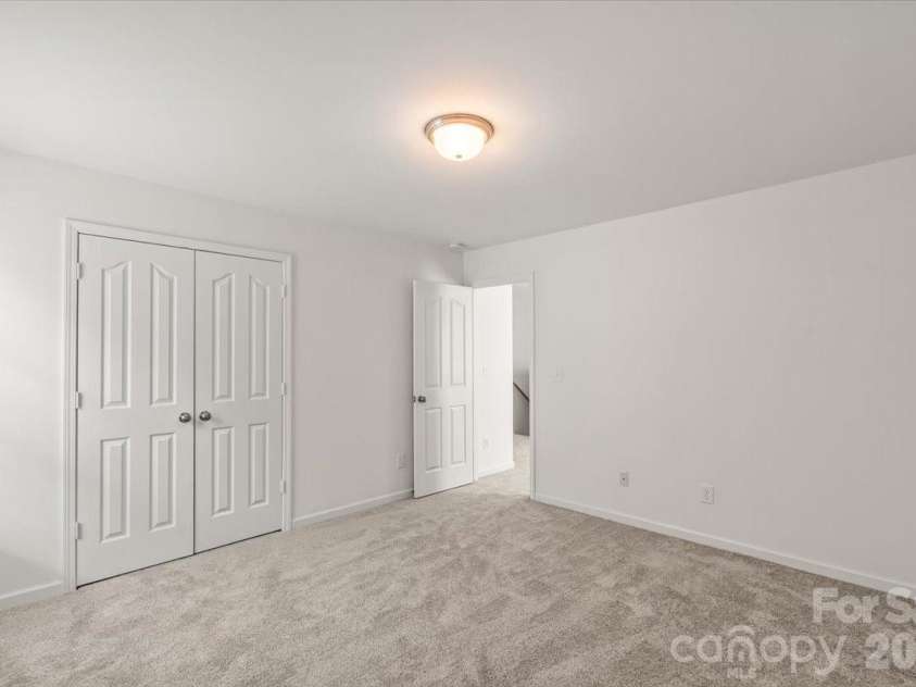 5229 Hawkins Meadow Court, Charlotte, NC 28213.  MLS# CAR4388106, YatesRealty ID 27417. 