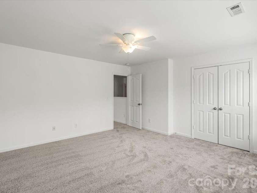 5229 Hawkins Meadow Court, Charlotte, NC 28213.  MLS# CAR4388106, YatesRealty ID 27417. 