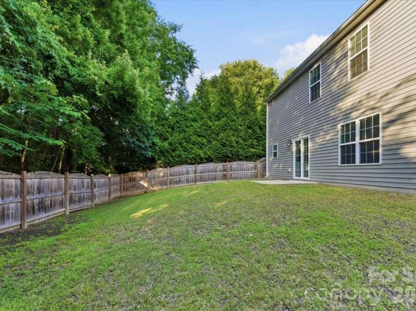 5229 Hawkins Meadow Court, Charlotte, NC 28213.  MLS# CAR4388106, YatesRealty ID 27417. 