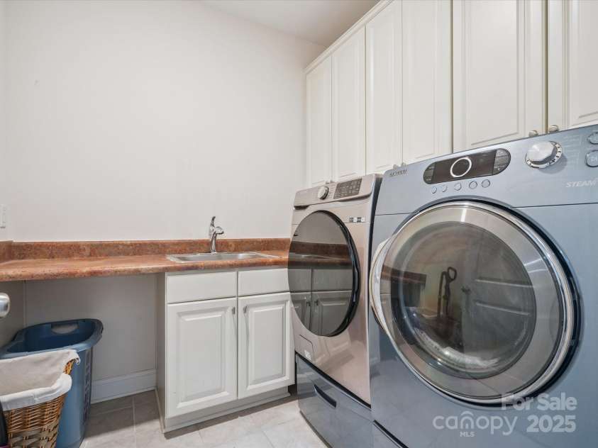 125 Rain Shadow Drive, Mooresville, NC 28115.  MLS# CAR4283959, YatesRealty ID 27418. 