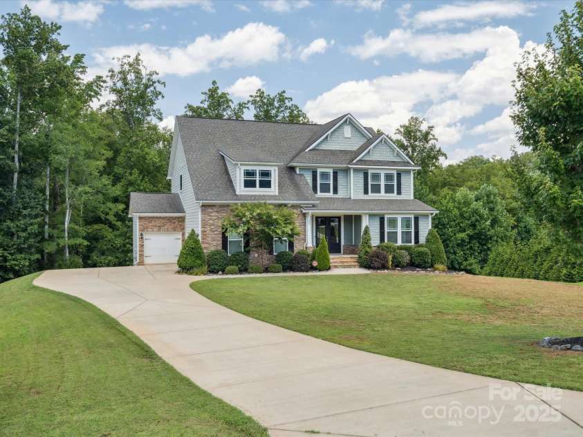 125 Rain Shadow Drive, Mooresville, NC 28115.  MLS# CAR4283959, YatesRealty ID 27418. 
