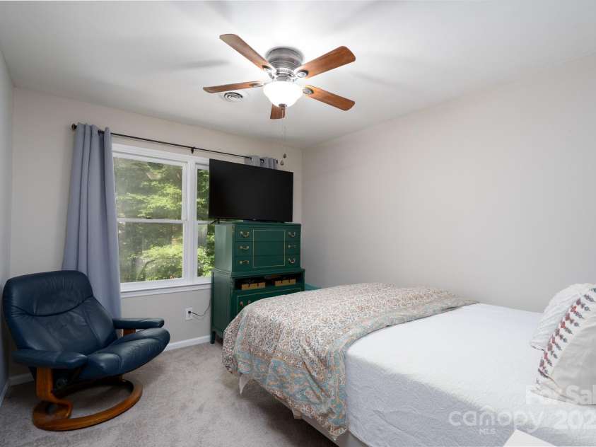 19017 Kailua Circle, Tega Cay, SC 29708.  MLS# CAR4278757, YatesRealty ID 27419. 
