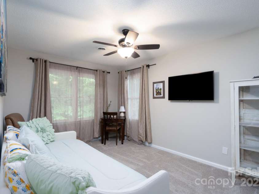 19017 Kailua Circle, Tega Cay, SC 29708.  MLS# CAR4278757, YatesRealty ID 27419. 