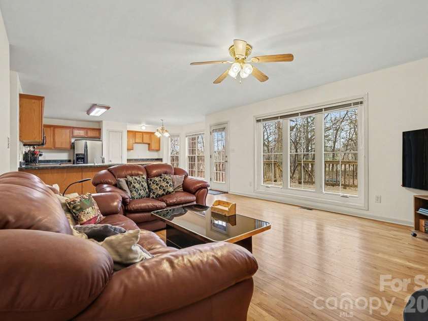 1010 James Street, Charlotte, NC 28216.  MLS# CAR4340340, YatesRealty ID 2742. 