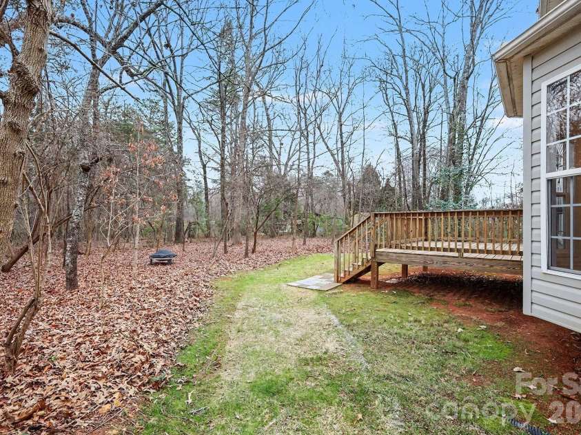 1010 James Street, Charlotte, NC 28216.  MLS# CAR4340340, YatesRealty ID 2742. 