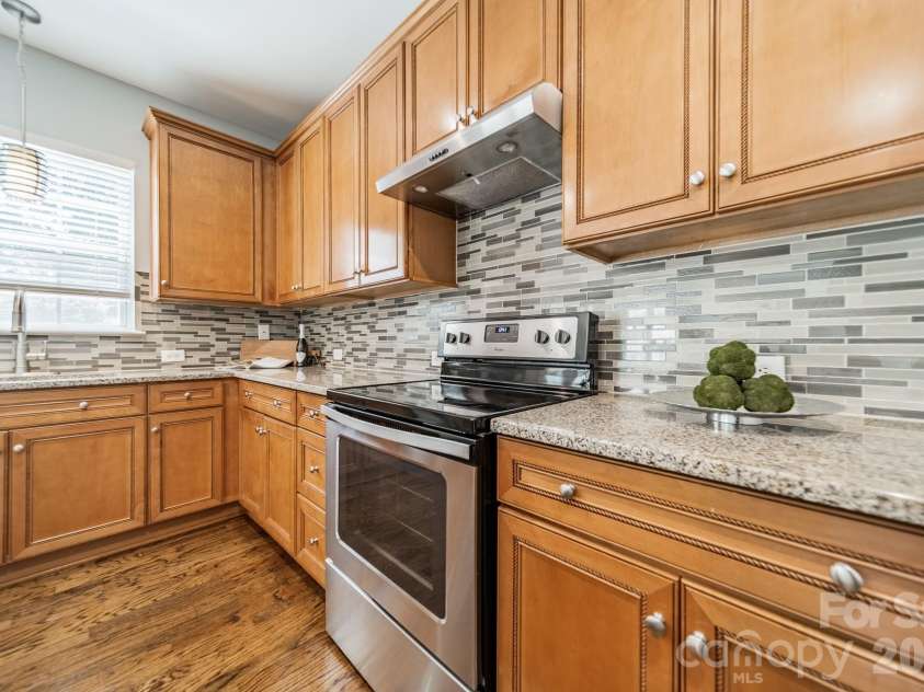 1109 Cooper Lane, Indian Trail, NC 28079.  MLS# CAR4384307, YatesRealty ID 27420. Kitchen