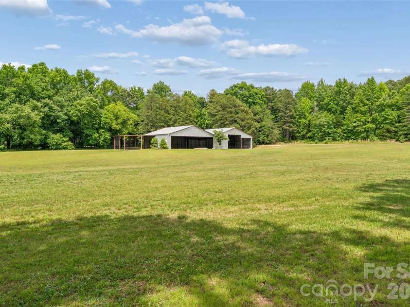 235 Misty Lane, Kannapolis, NC 28081.  MLS# CAR4387410, YatesRealty ID 27422. Hanger-Longview