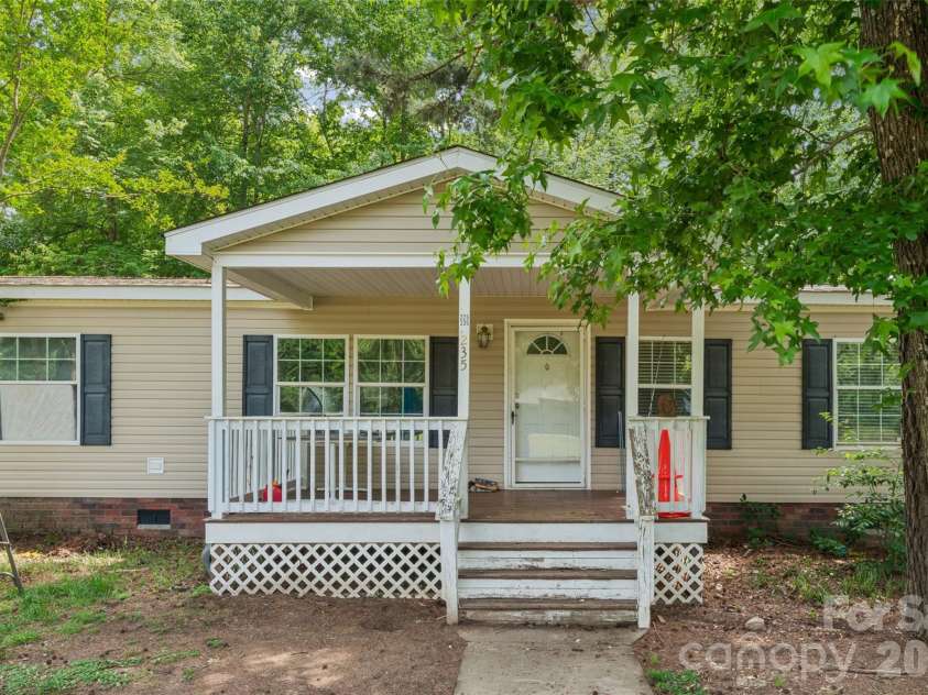 235 Misty Lane, Kannapolis, NC 28081.  MLS# CAR4387410, YatesRealty ID 27422. House-Front